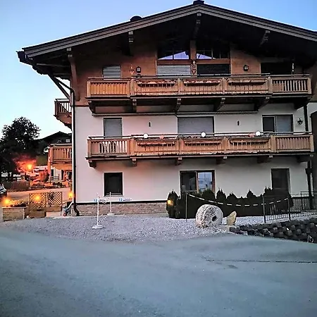 Fritzhof Apartahotel 4*