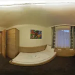 Fritzhof Aparthotel 4*
