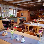 Fritzhof Aparthotel 4*